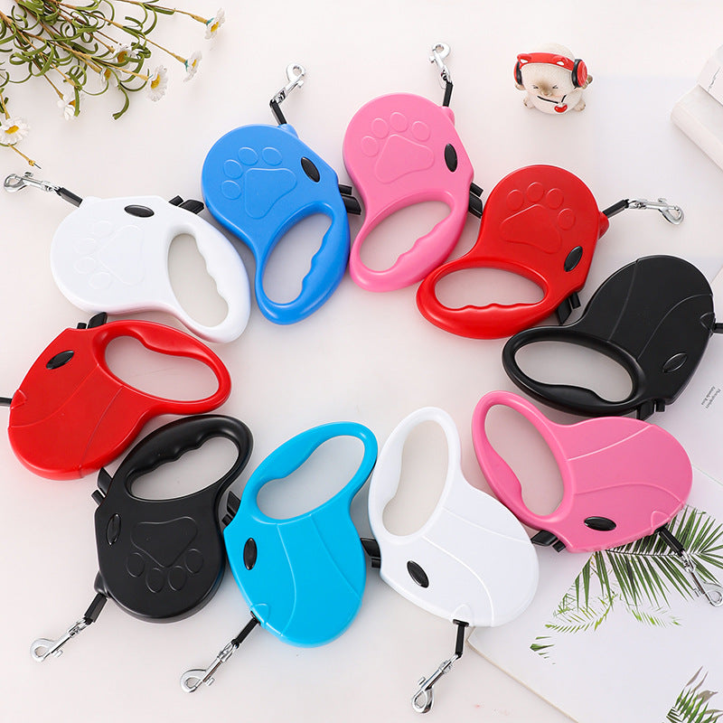 Retractable dog lead with one-touch brake and lock
