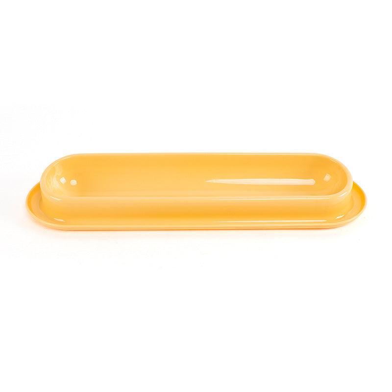 Leakproof pet feeder empty, top-down view